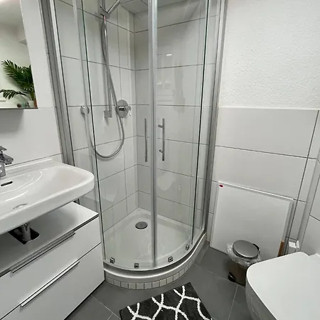 005- Zentral & Ruhig Mit Smarttv